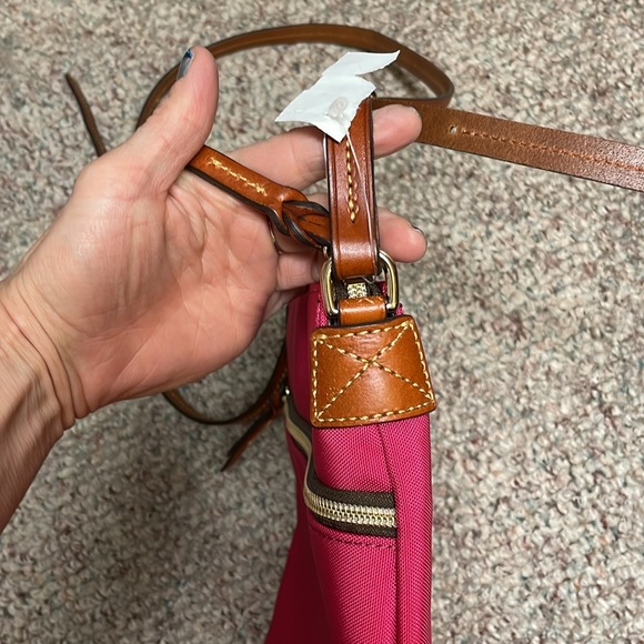 New Dooney & Bourke crossbody - Picture 4 of 11